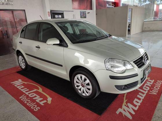 VOLKSWAGEN POLO SEDAN 1.6 8V GASOLINA 4P MANUAL